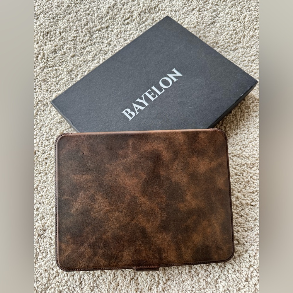 BRAND NEW 🆕 IPad cover case leather iPad case iPad Air 10 leather NEVER USED